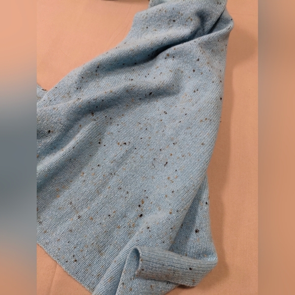 NWT: Kinross Cashmere Scarf- 17" x 75" - Picture 6 of 12